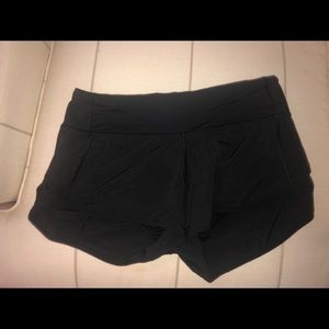 Lululemon black shorts